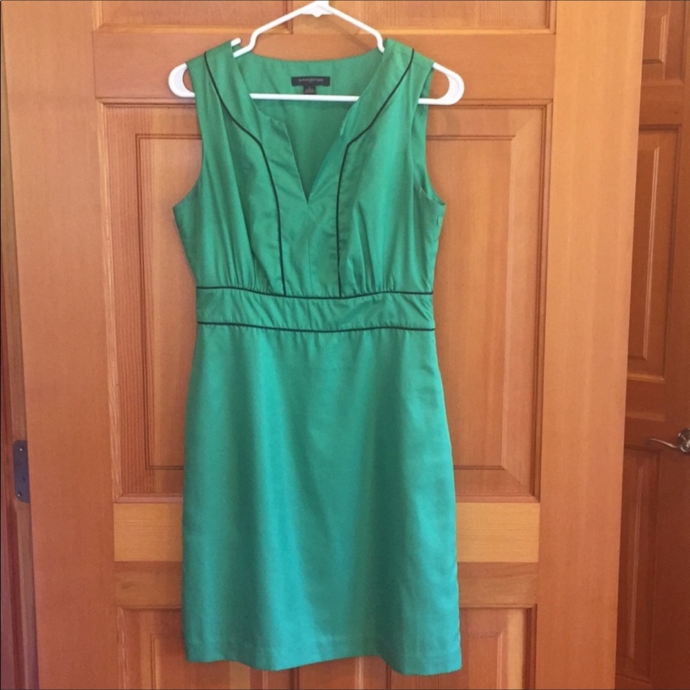 Banana Republic green dress with navy detail